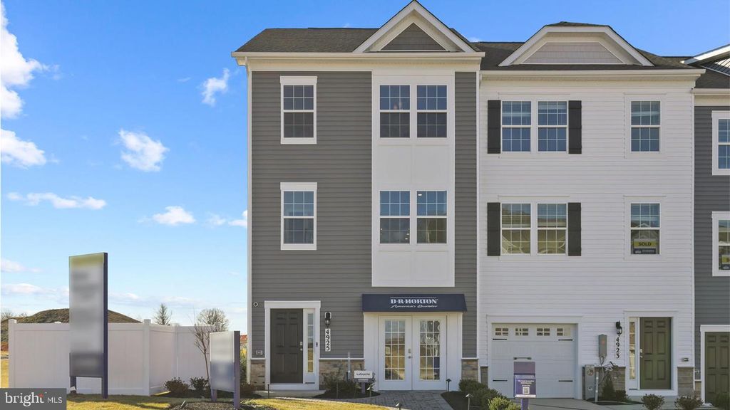 5030 SILVER OAK DR, Rosedale, MD 21237