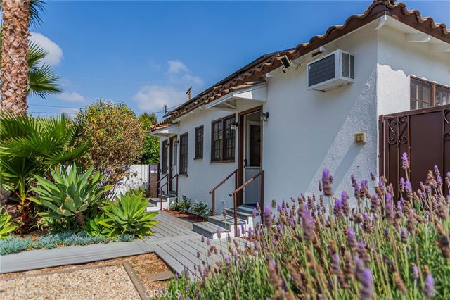 1125 Glenwood Road, Glendale, CA 91202