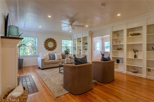 1125 Glenwood Road, Glendale, CA 91202