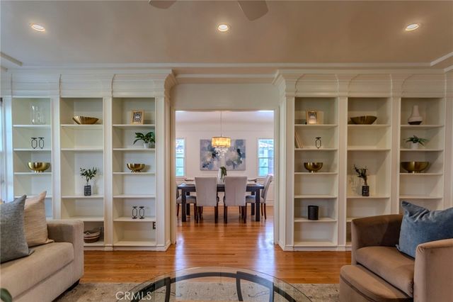1125 Glenwood Road, Glendale, CA 91202