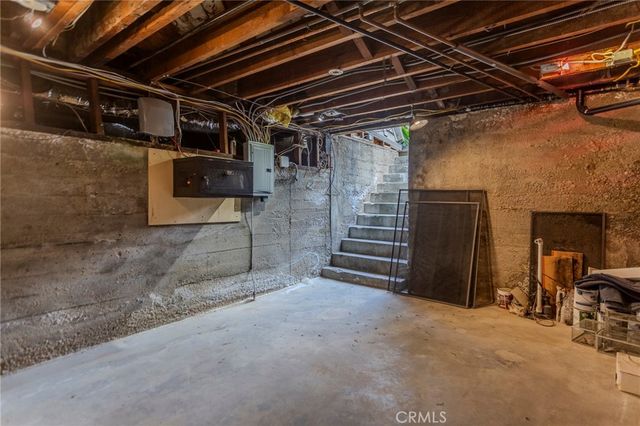 1125 Glenwood Road, Glendale, CA 91202