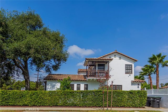 1125 Glenwood Road, Glendale, CA 91202