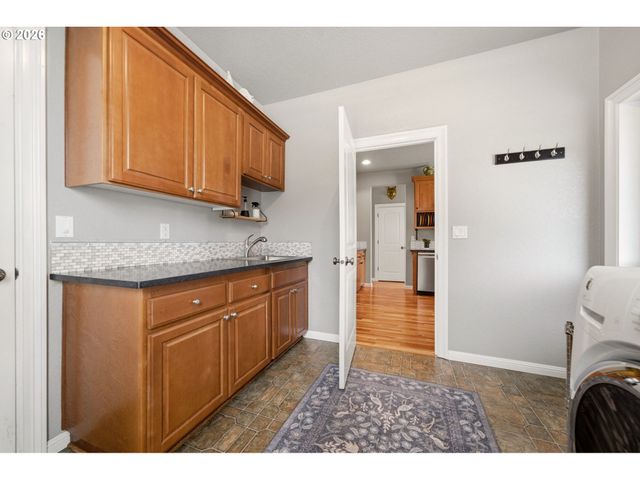 38901 Ne 25TH St, Washougal, WA 98671