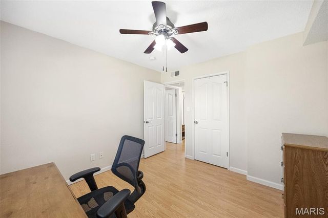 1425 Willow Brook Cove 5, St Louis, MO 63146