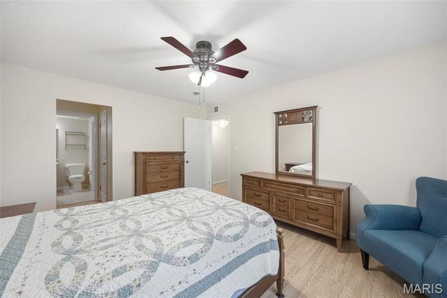 1425 Willow Brook Cove 5, St Louis, MO 63146