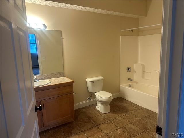 617 East Hiawatha Boulevard 4, Syracuse, NY 13208