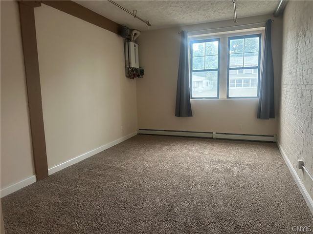 617 East Hiawatha Boulevard 4, Syracuse, NY 13208