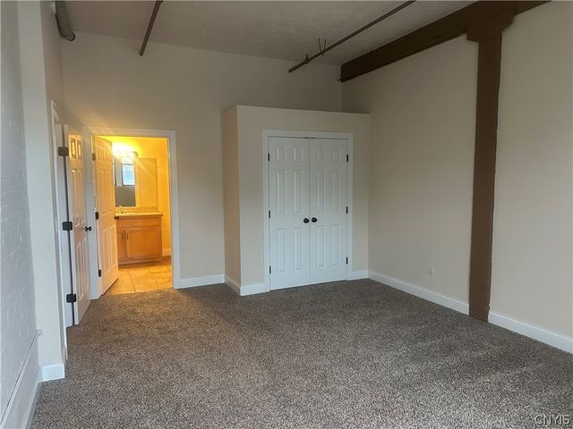 617 East Hiawatha Boulevard 4, Syracuse, NY 13208