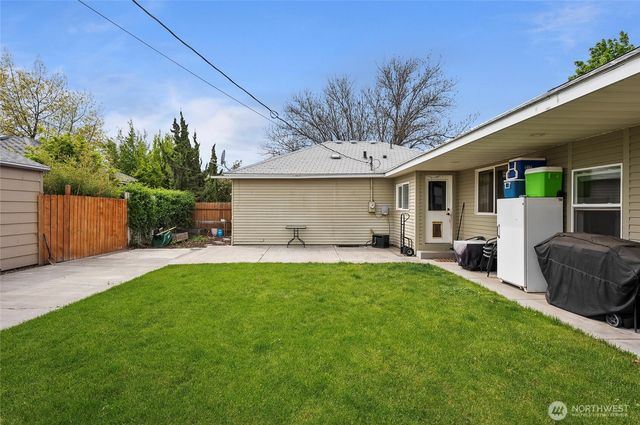 18 F Street SE, Ephrata, WA 98823