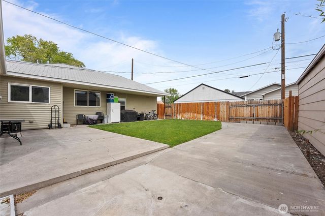 18 F Street SE, Ephrata, WA 98823