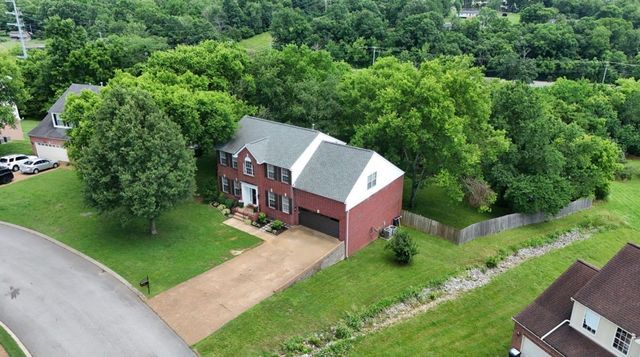 149 Grove Ln, S, Hendersonville, TN 37075