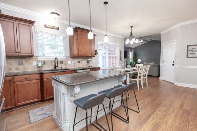 149 Grove Ln, S, Hendersonville, TN 37075