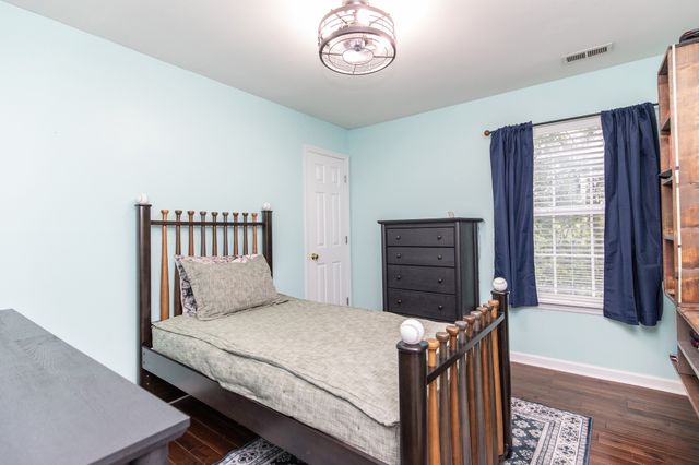 149 Grove Ln, S, Hendersonville, TN 37075