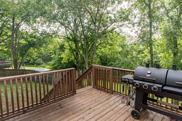 149 Grove Ln, S, Hendersonville, TN 37075
