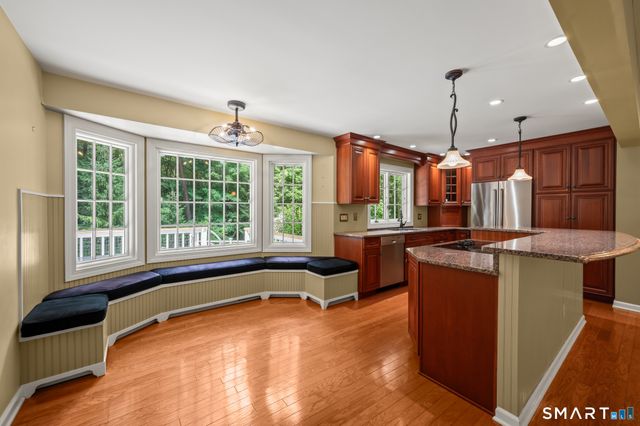16 Cedar Grove Road, Southbury, CT 06488