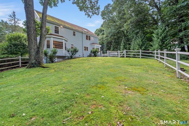 16 Cedar Grove Road, Southbury, CT 06488
