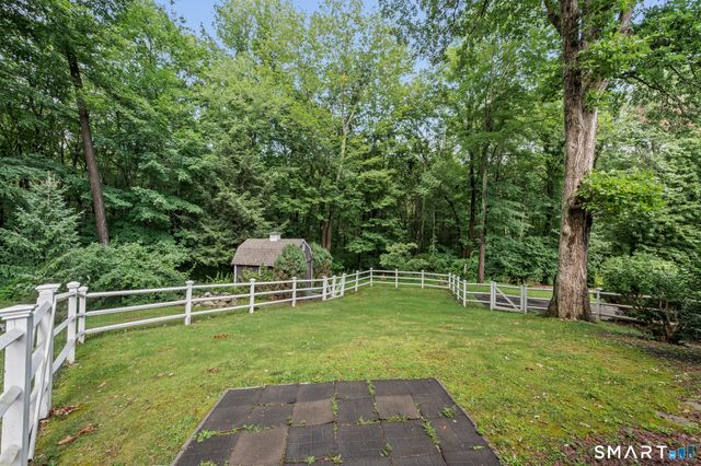 16 Cedar Grove Road, Southbury, CT 06488