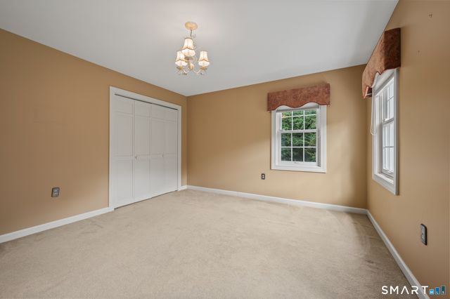 16 Cedar Grove Road, Southbury, CT 06488