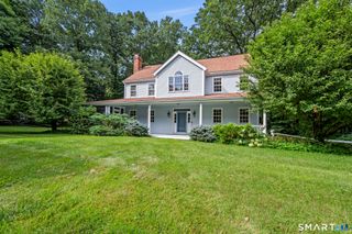 16 Cedar Grove Road, Southbury, CT 06488