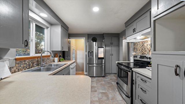 1505 Arbor St, Richland, WA 99352