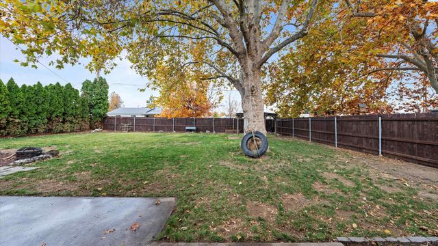 1505 Arbor St, Richland, WA 99352