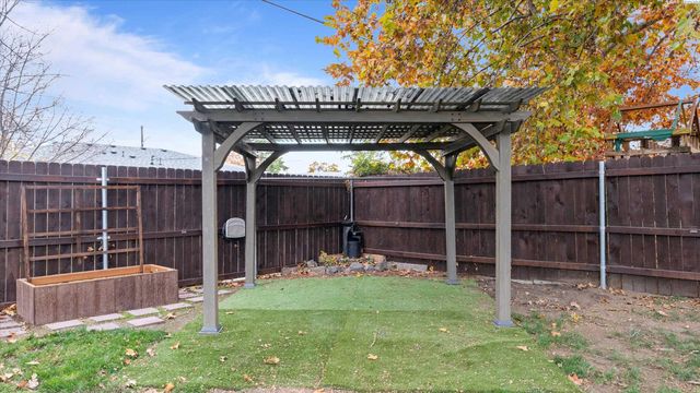 1505 Arbor St, Richland, WA 99352