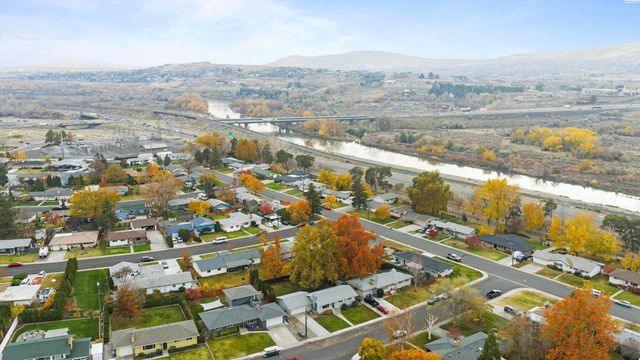 1505 Arbor St, Richland, WA 99352