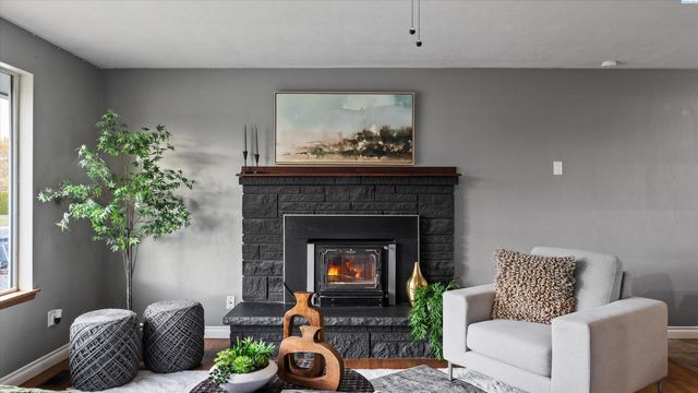 1505 Arbor St, Richland, WA 99352