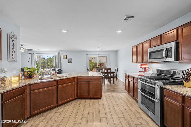 5122 S River Run Drive, Tucson, AZ 85746
