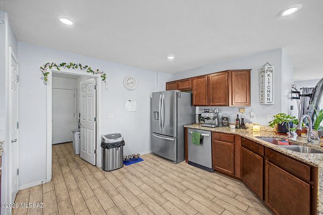 5122 S River Run Drive, Tucson, AZ 85746