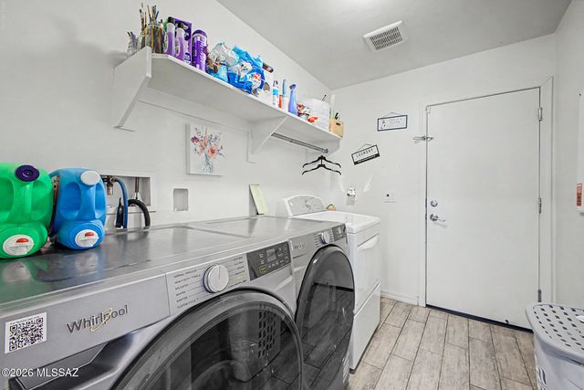 5122 S River Run Drive, Tucson, AZ 85746