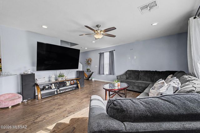 5122 S River Run Drive, Tucson, AZ 85746