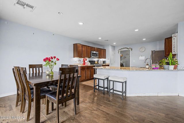 5122 S River Run Drive, Tucson, AZ 85746
