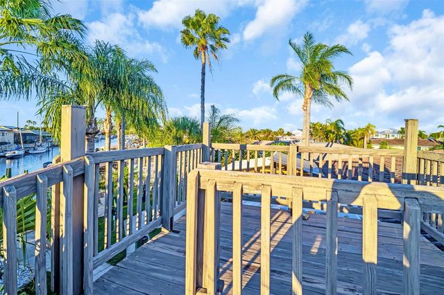 4951 GALLEON COURT, New Port Richey, FL 34652