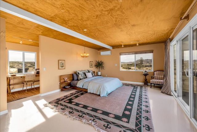 4171 Hughes Lane, Landers, CA 92285