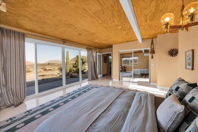 4171 Hughes Lane, Landers, CA 92285