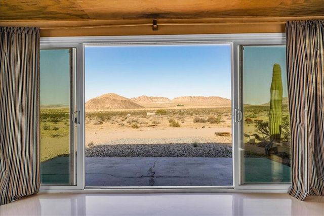 4171 Hughes Lane, Landers, CA 92285