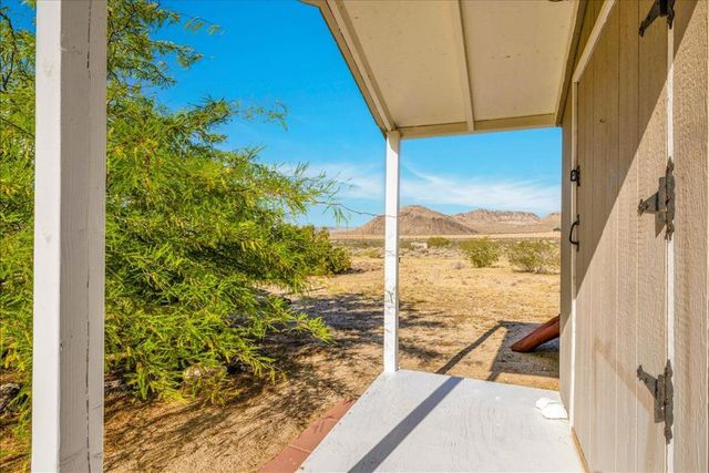 4171 Hughes Lane, Landers, CA 92285