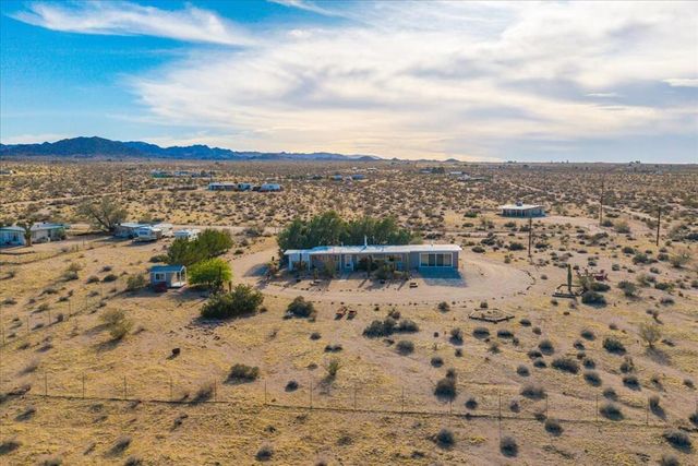 4171 Hughes Lane, Landers, CA 92285