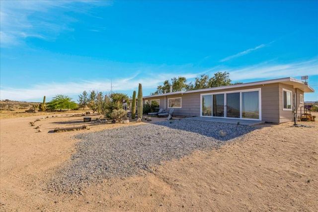 4171 Hughes Lane, Landers, CA 92285