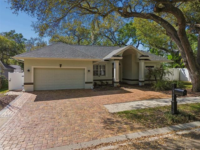 1709 LA FOREST AVENUE, Safety Harbor, FL 34695