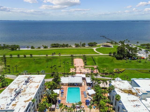 1709 LA FOREST AVENUE, Safety Harbor, FL 34695