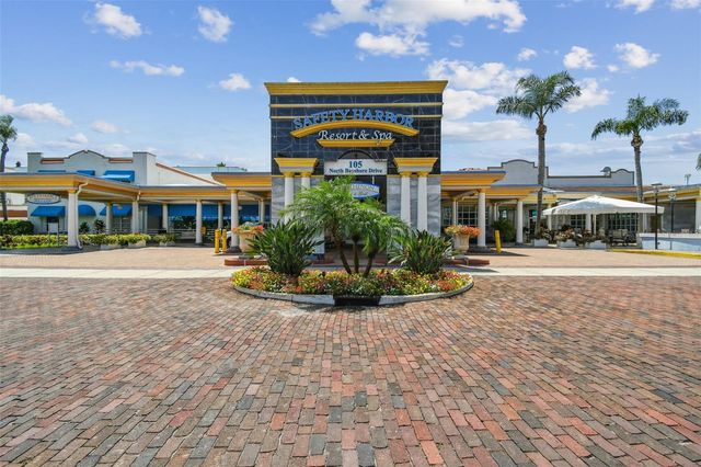 1709 LA FOREST AVENUE, Safety Harbor, FL 34695