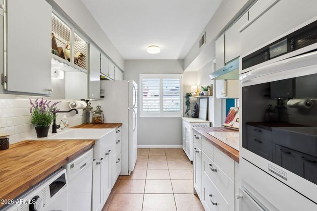 1107 W OSBORN Road 114, Phoenix, AZ 85013