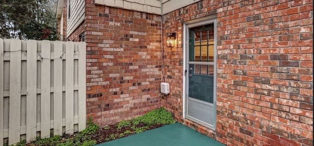 455 Mall Boulevard 45, Savannah, GA 31406