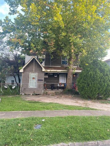 7920 Junius Street, Houston, TX 77012