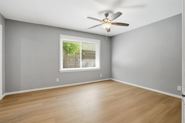 6111 Waltway Drive, Houston, TX 77008