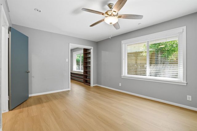 6111 Waltway Drive, Houston, TX 77008