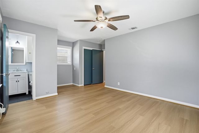 6111 Waltway Drive, Houston, TX 77008