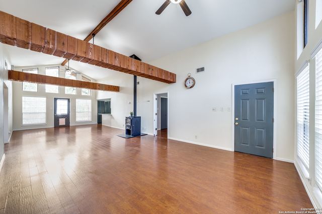 104 DOROTHY ST, Lakehills, TX 78063